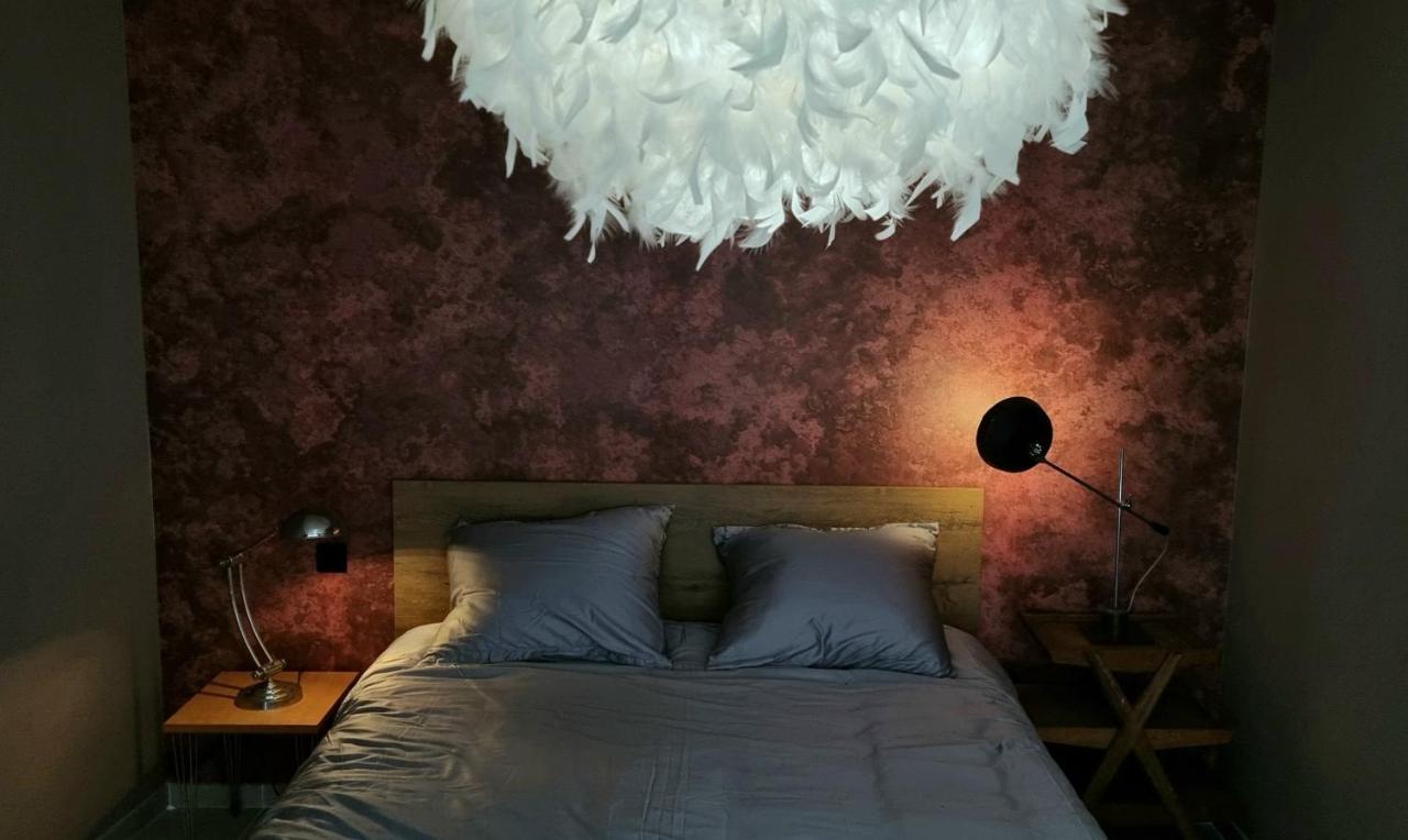 Logies La Chevre Folle - Lodging & Cooking In Style With Shared Kitchen Ostend Exterior photo